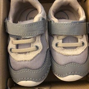 Stride Rite Shoes size 4w